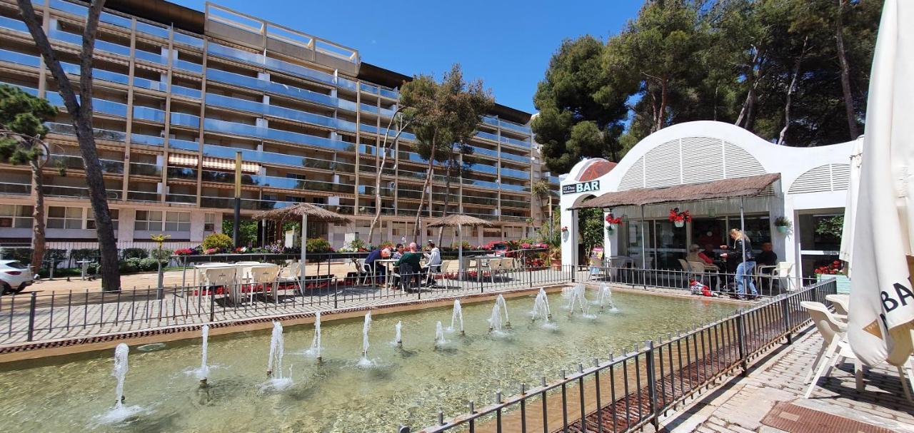 Central Park Salou Vip Bagian luar foto